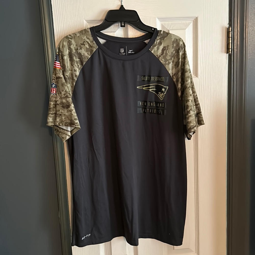 Nike Salute to Service Patriots performance tee